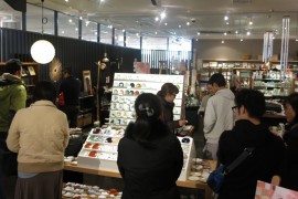 豆皿展１日目。たくさんのご来店ありがとうございます。